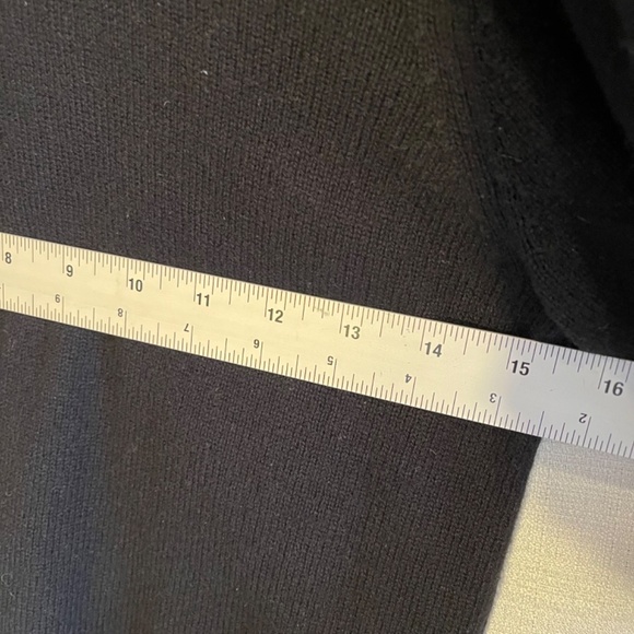 Cashmere Black short ruffle sleeve top - Picture 5 of 6